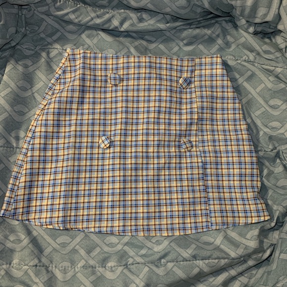 Forever 21 Plaid Skirt - Picture 2 of 4